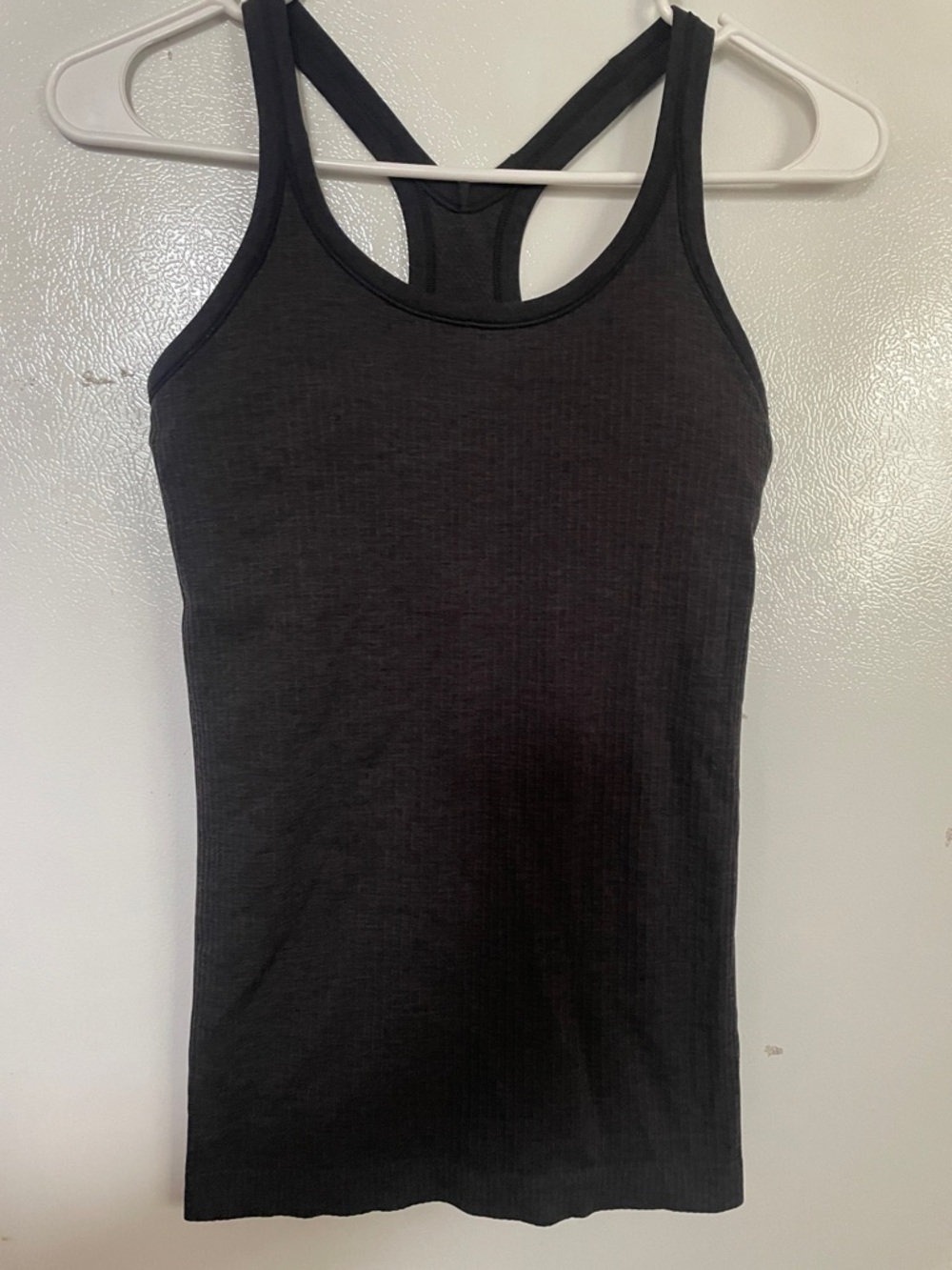 Lululemon Size 4 Gray Black Racerback Built in Bra Tank Top Athleleisure
